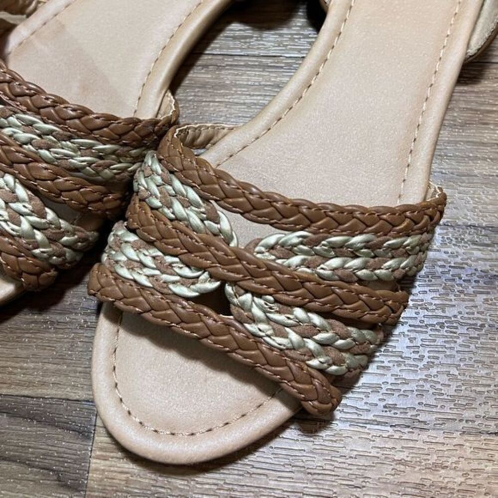 Cato Women’s Braided Straps Slip‎ On Flat Sandals Brown Gold Size 8 - Picture 2 of 8